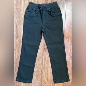 Hanna Andersson Girls green pants. Size 120 relaxed NWT. 1566